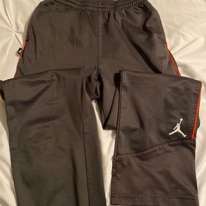 Boys Nike Jordan sweatpants Size medium